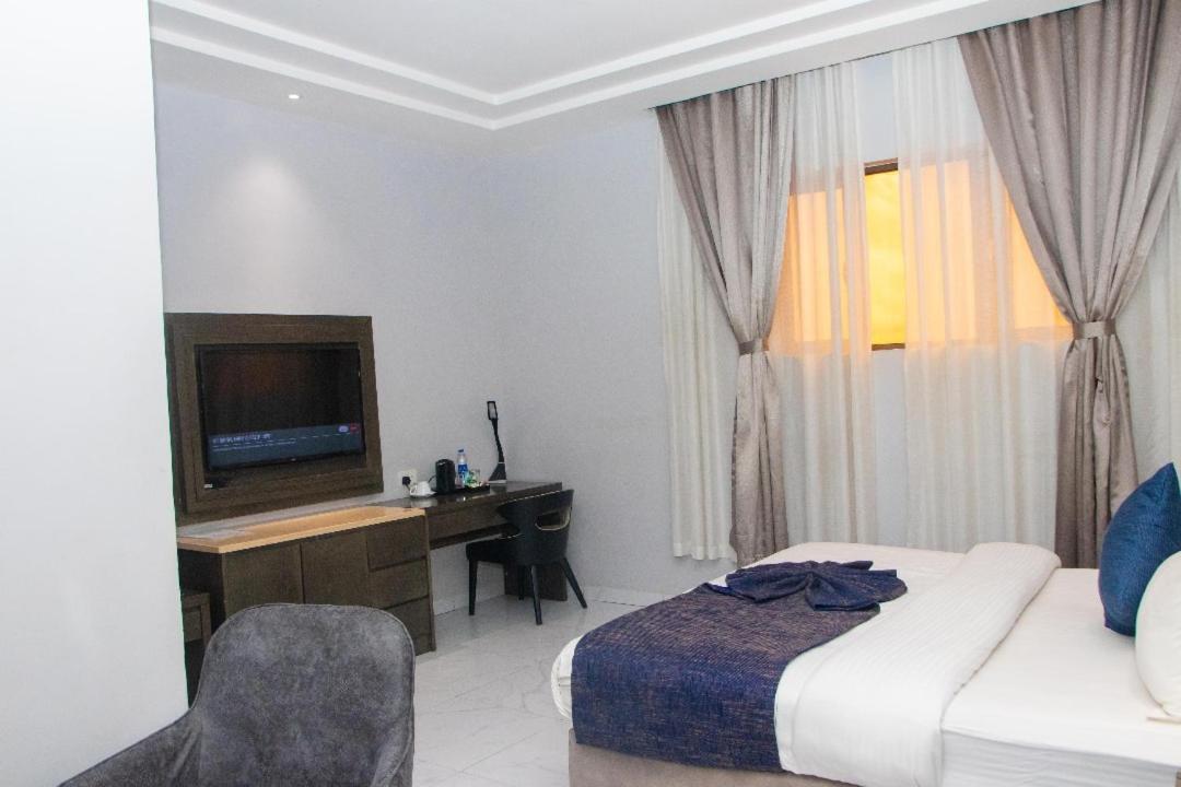 Perfecto La Villa Hotel And Suites Lagos Eksteriør billede
