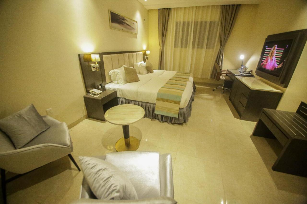 Perfecto La Villa Hotel And Suites Lagos Eksteriør billede
