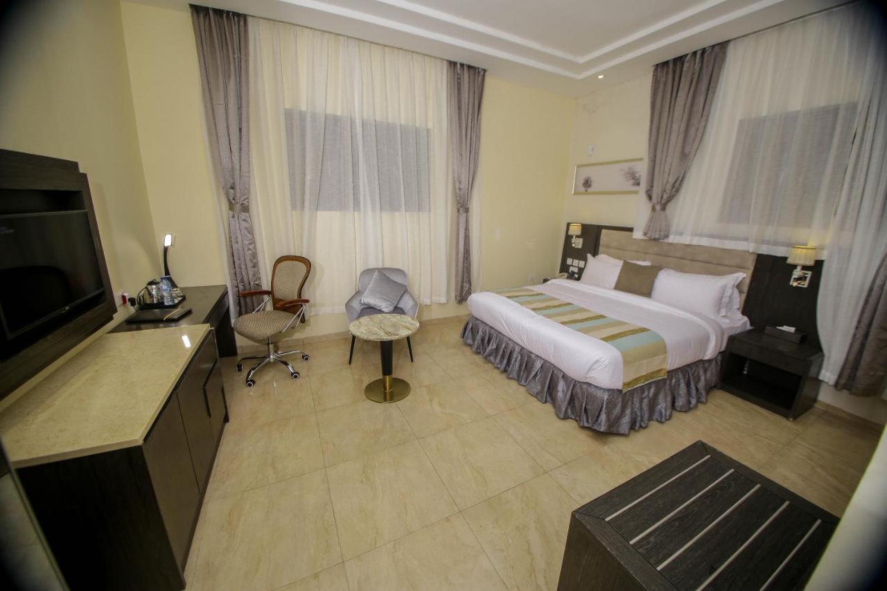 Perfecto La Villa Hotel And Suites Lagos Eksteriør billede